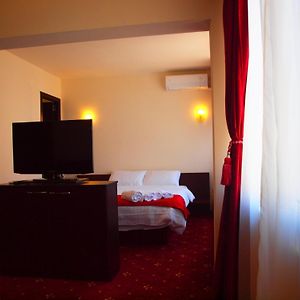 Suite King cu un dormitor